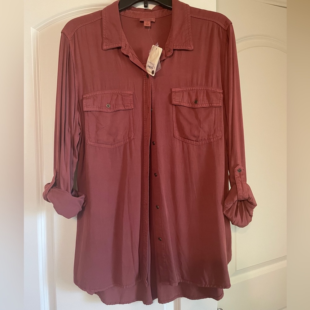 NWT Women's Ana button down shirt size L